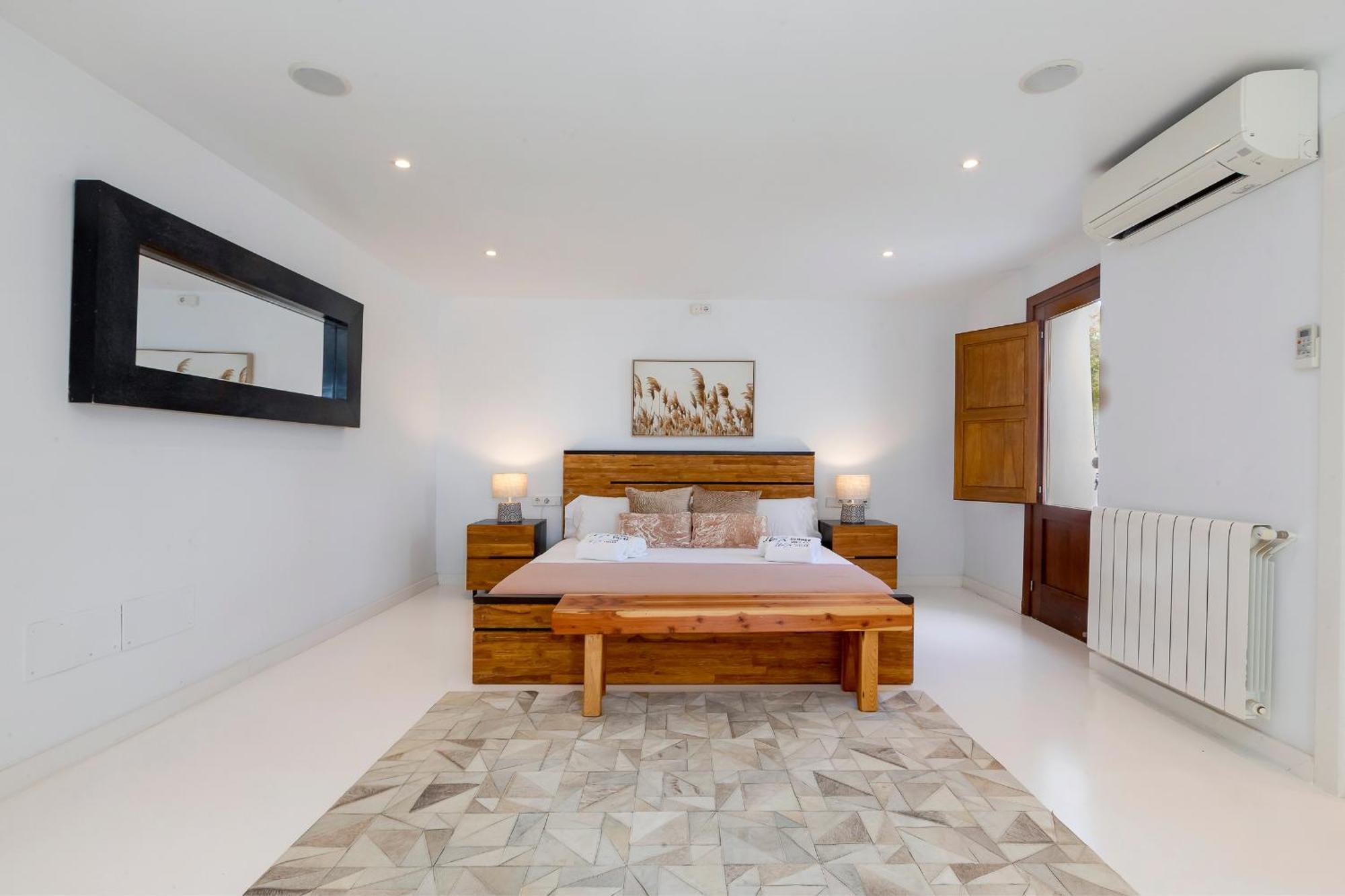 Villa Near Ibiza Town Sleeps 11 To 13 Guests Can Furnet Extérieur photo