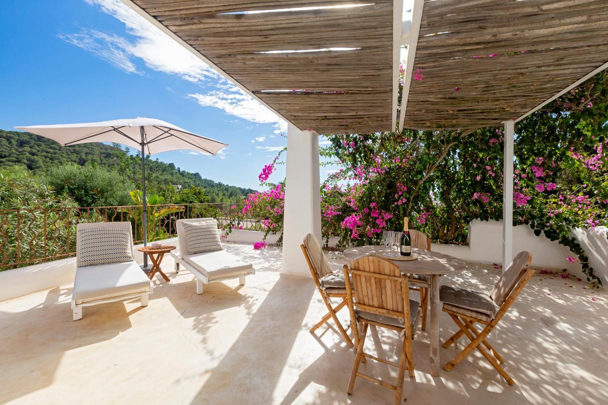 Villa Near Ibiza Town Sleeps 11 To 13 Guests Can Furnet Extérieur photo